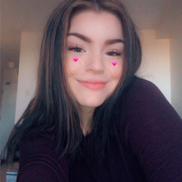 Meet your Posher, Emma - Picture 1 of 1